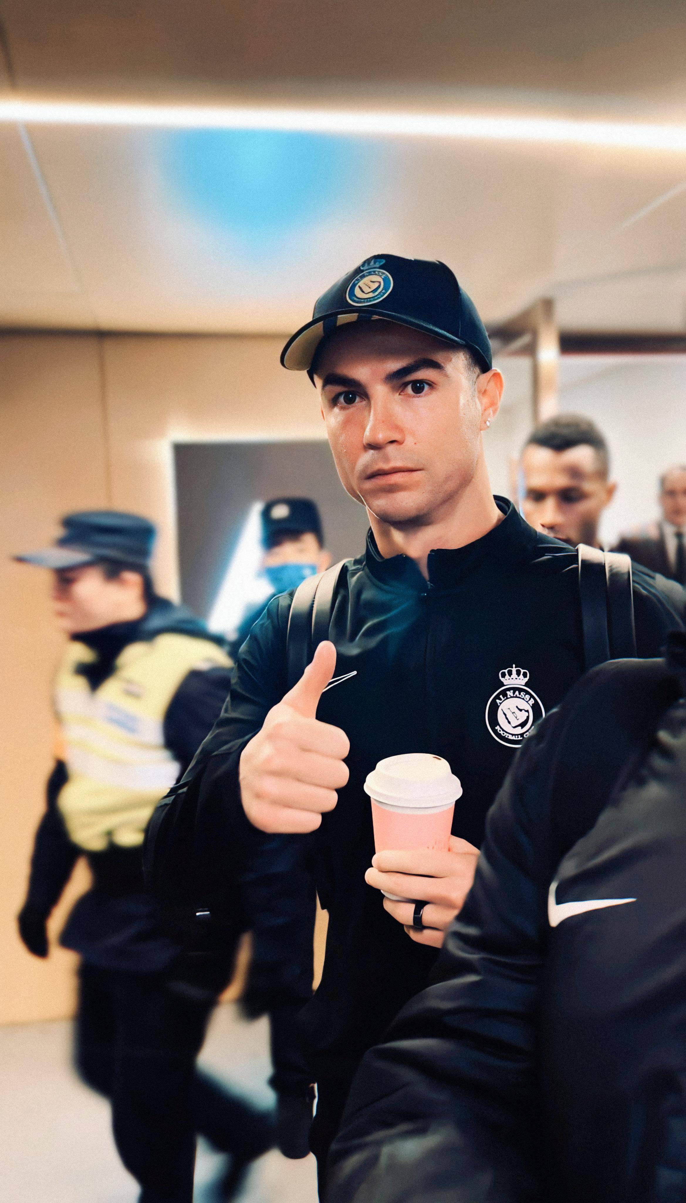 包含C罗迎来三赛季高光表现，日本队球迷沸腾！的词条